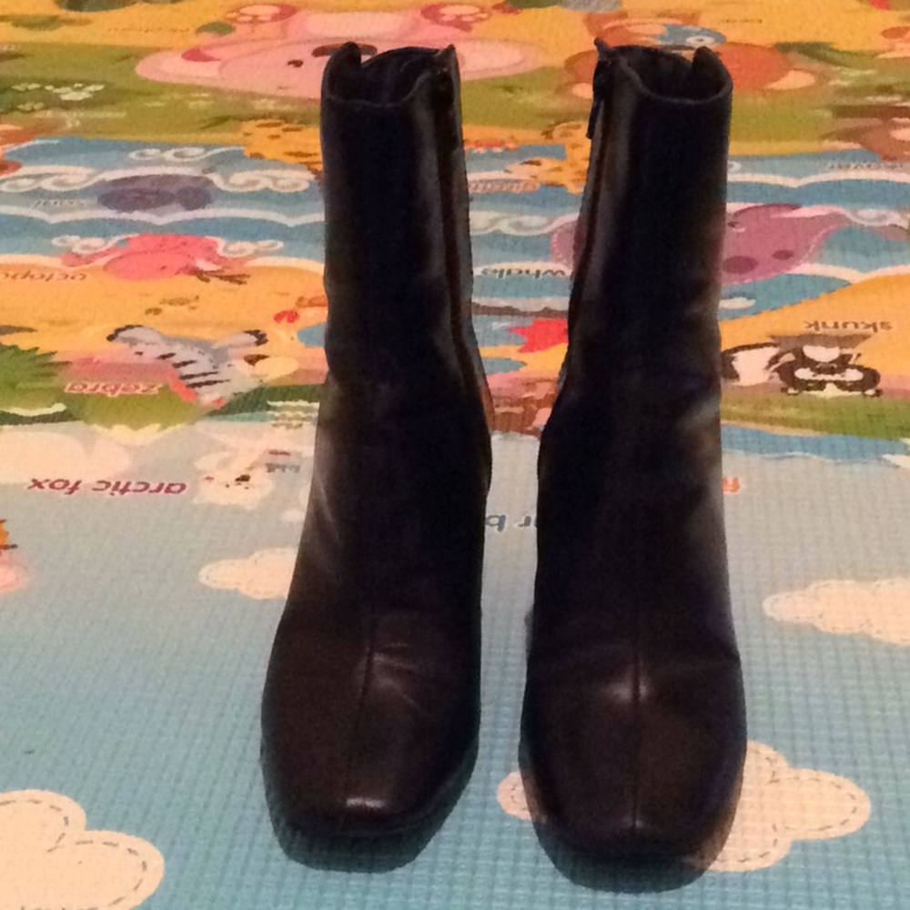 Nine west leather ankle boots
